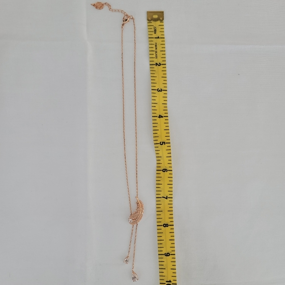 Swarovski Idyllia Y Feather Pendant Necklace Rose Gold Tone Plated - Picture 10 of 11